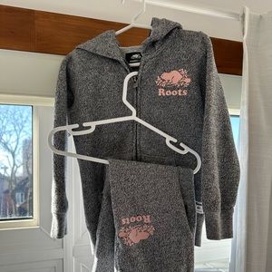 Girls Roots salt & pepper tracksuit 5T